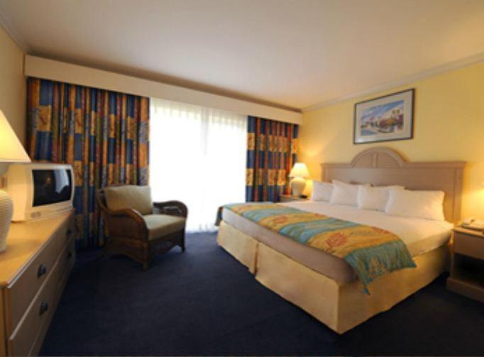 Bay View Suites Paradise Island Nassau Exterior foto